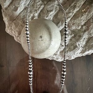 Graduated Pearl 18” necklace